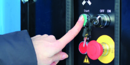 jätepaalaimen käyttöpainikkeet